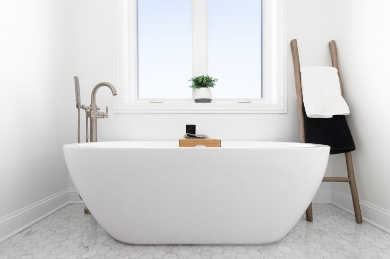 Elegant Freestanding Bathtub